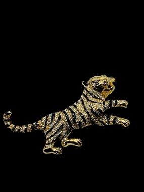 Vintage Hattie Carnegie Striped Tiger Brooch